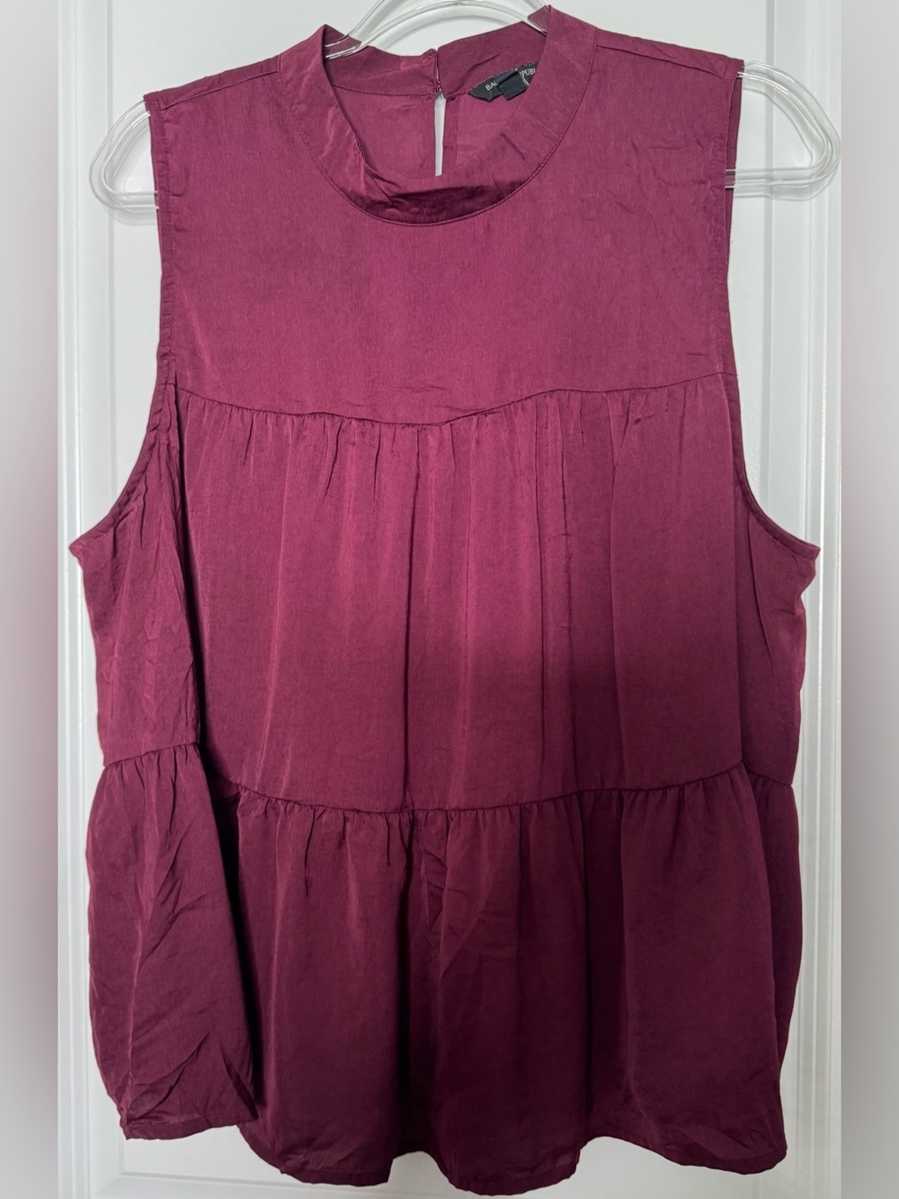Banana Republic Sleeveless Tiered Camisole in Berry Plum flowy babydoll sz xl